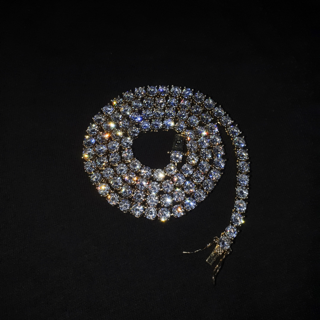 TENNIS NECKLACE IN GOLD