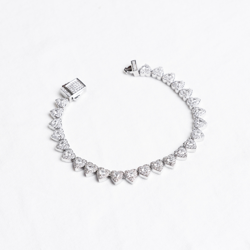 HEARTS LINK ICED OUT BRACELET