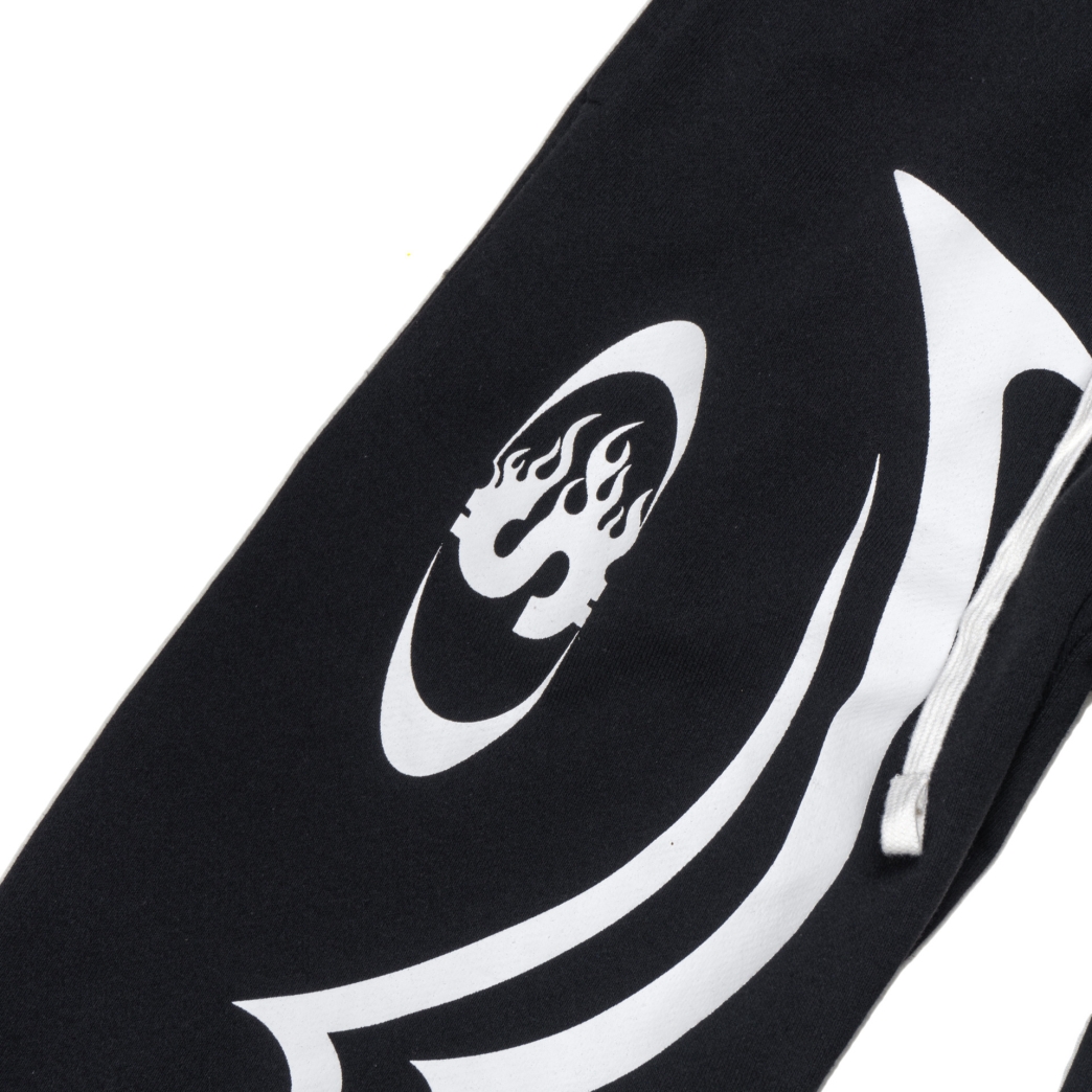 SMAKER FLAME FLARE SWEAT PANTS IN BLACK 