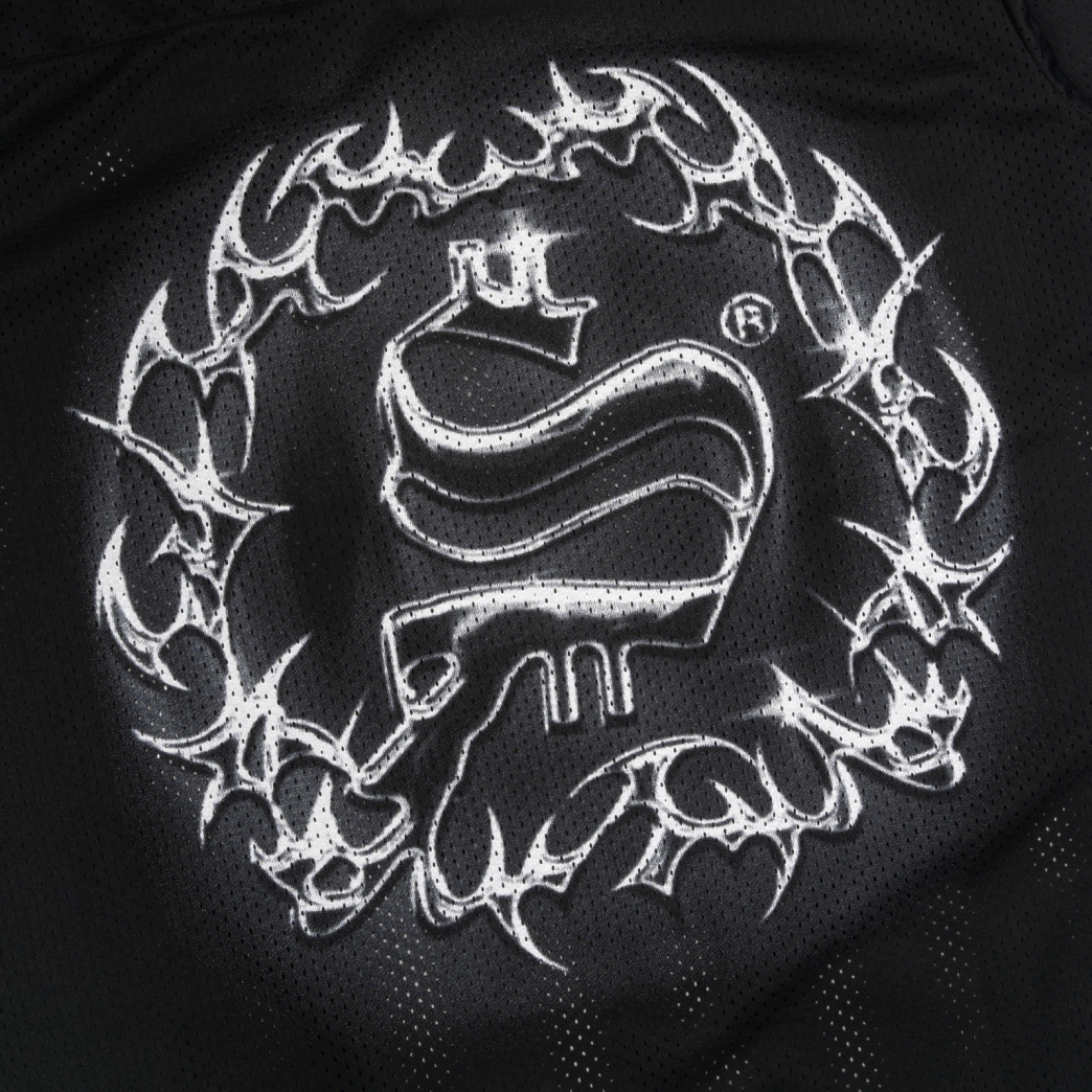 SMAKER STUDIO MESH V NECK TEE IN BLACK