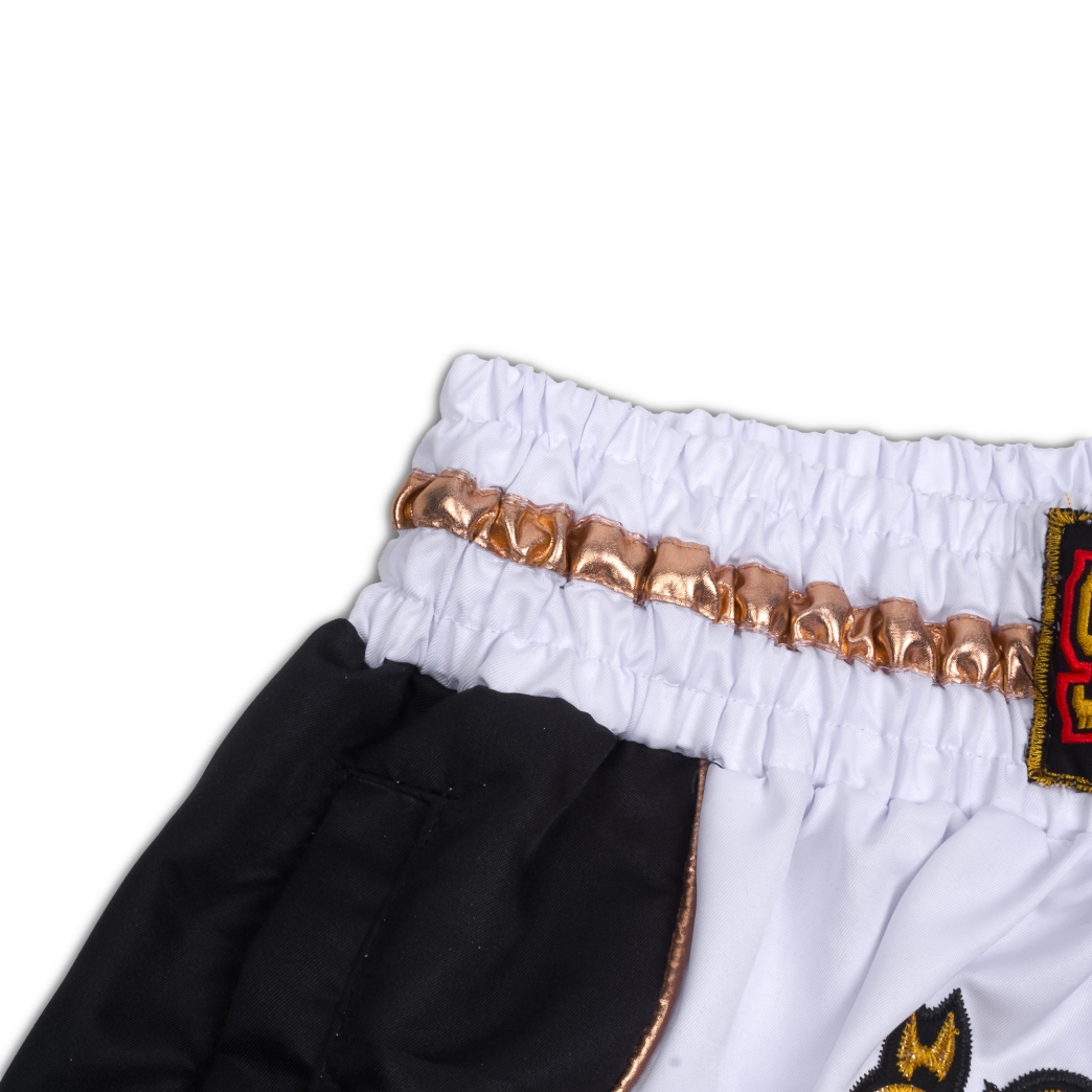 MUAY SHORTS IN WHITE