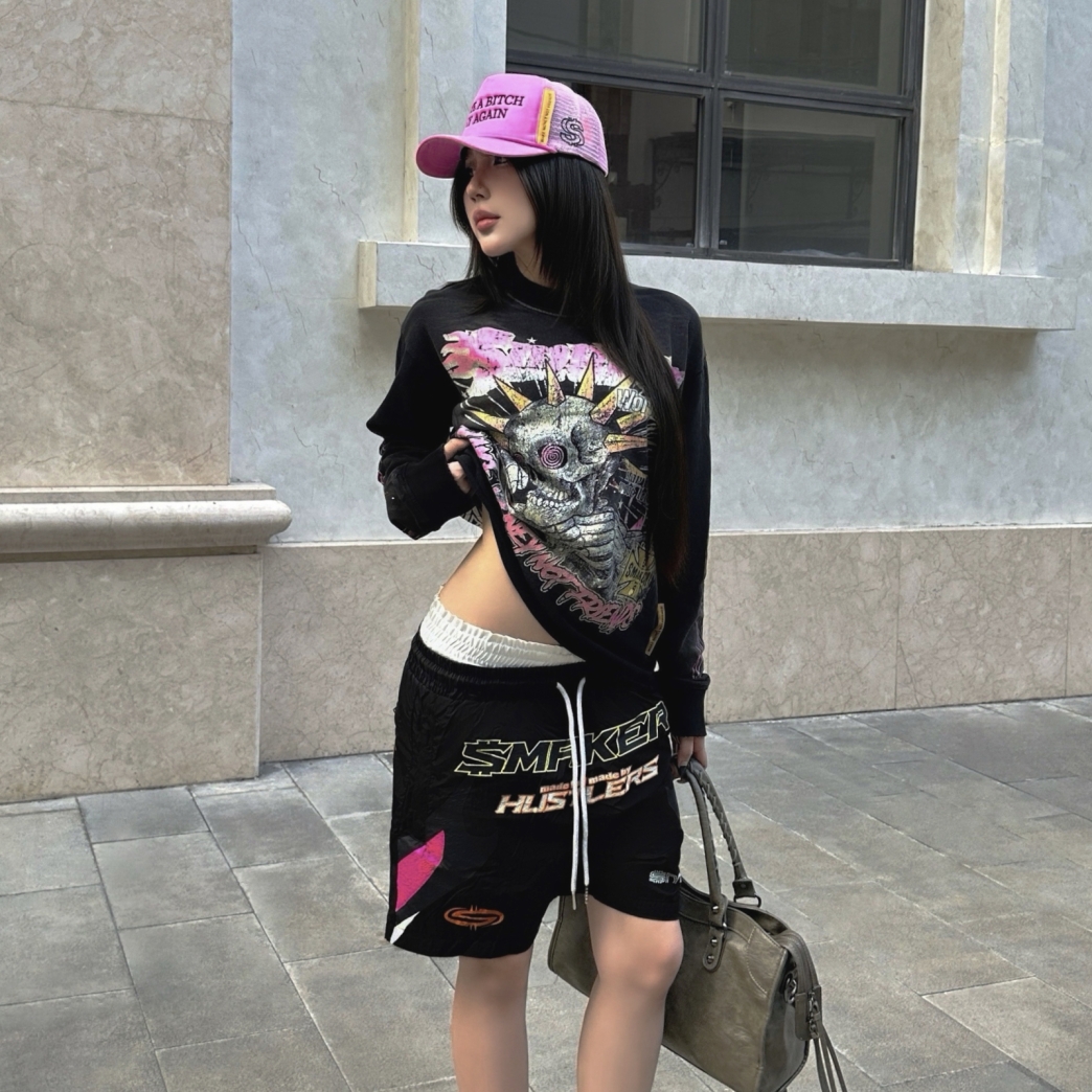 $MAKER WORLDWIDE WASHED SWEATER IN BLACK