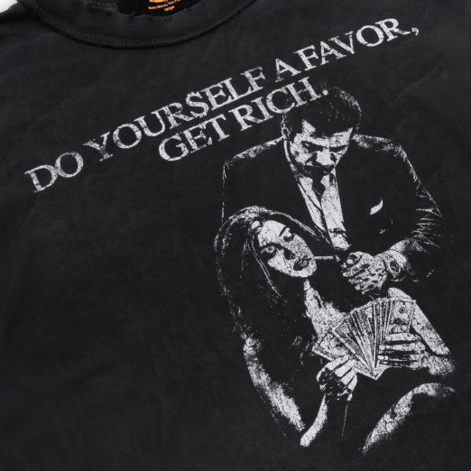 GET RICH WASHED TEE IN BLACK