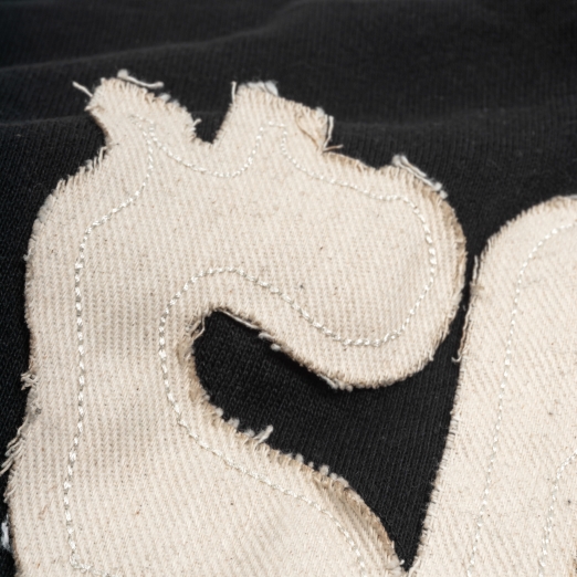 SMKR ZIP HOODIE IN BLACK