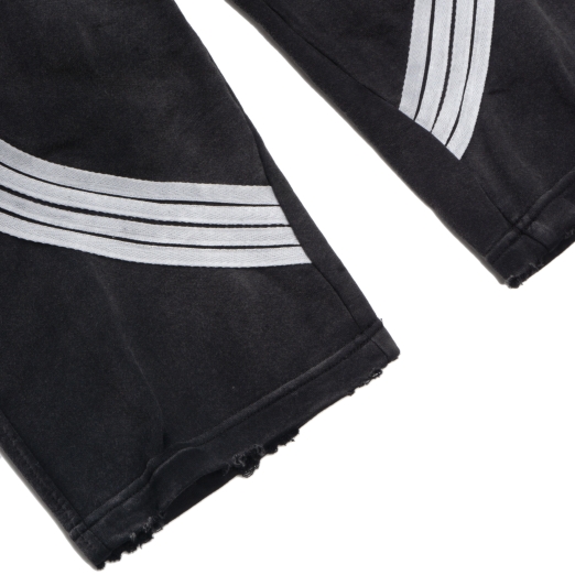 LOGO STRIPES WASHED SWEAT PANTS IN BLACK
