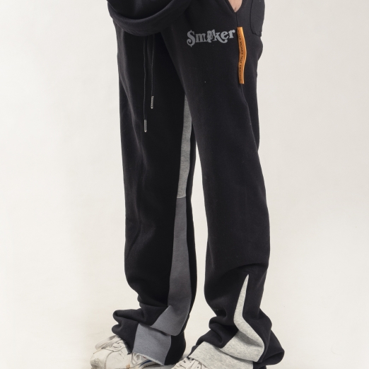 FLARE SWEAT PANTS IN BLACK