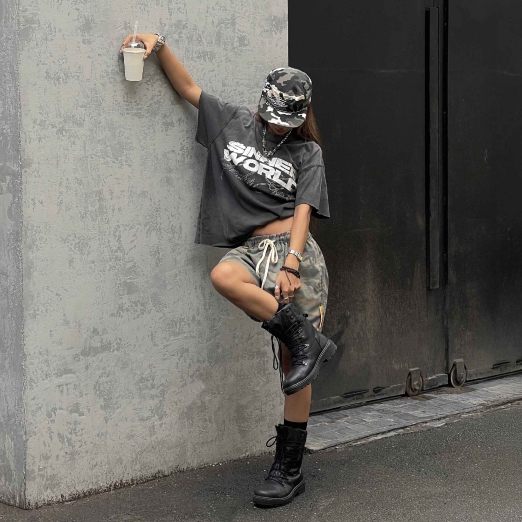 SINNER WORLD WASHED TEE IN GREY